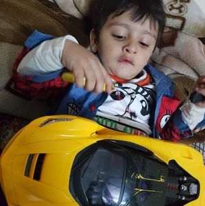 Meet your Posher, Haya